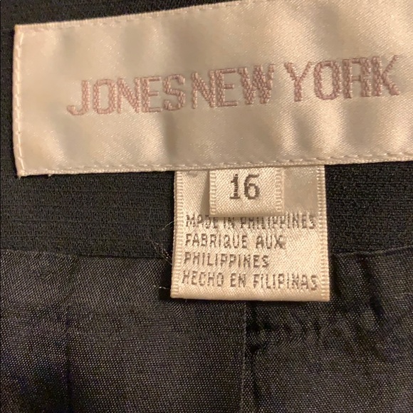 Jones New York Skirt Suit, Size 16, Black - Picture 5 of 10